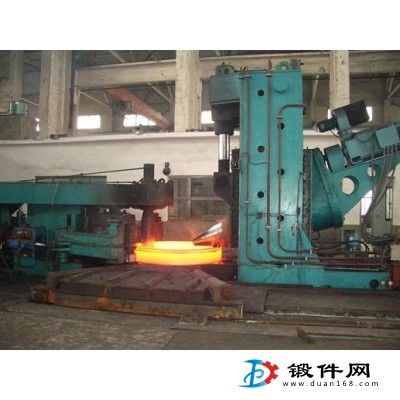 D53K1600mm直径环件辗至大型数控碾环机