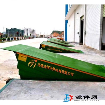 湖北潜江固定式登车桥厂家直销制造厂家欢迎来厂参观