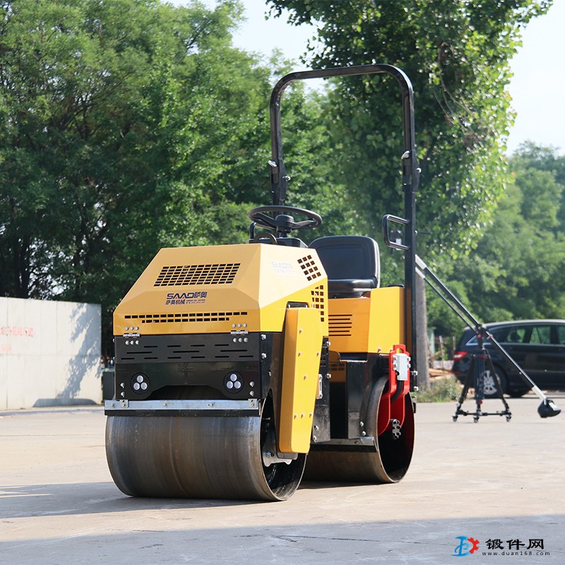 广东小型压路机生产厂家1吨座驾压路机价格微型压路机
